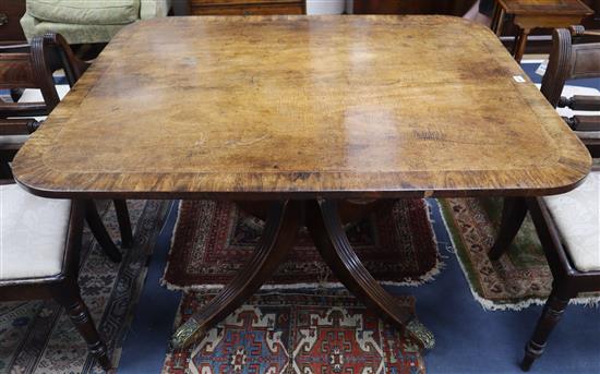 A Regency fiddle-back mahogany breakfast table, L 122cm W 93.5cm